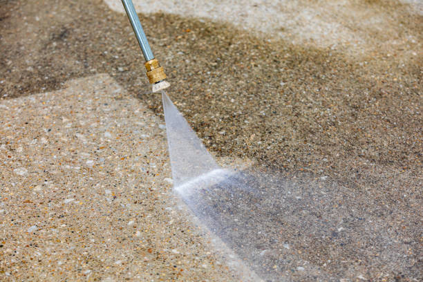 Professional Pressure washing in League City, TX